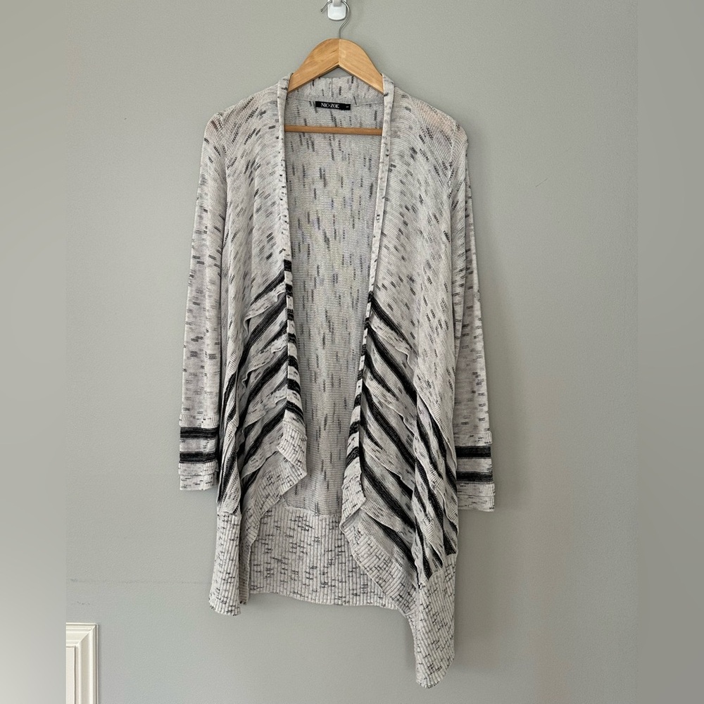 Nic + Zoe Women's Black and White Sweater. Size small.